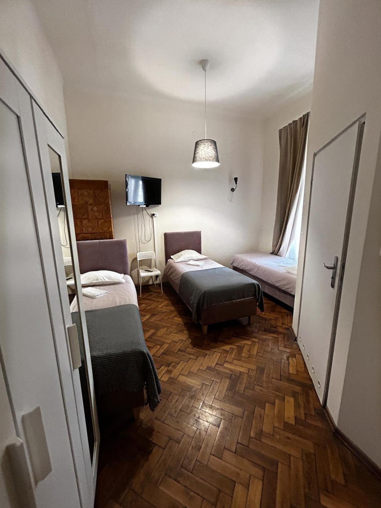 Harmony Aparthotel Cracovia Exterior foto